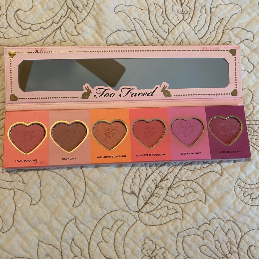 Too Faced Love Flush Blush Palette